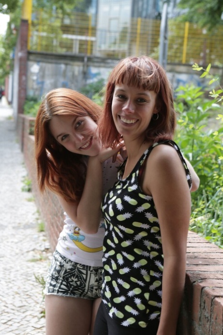 zrzka venku sexy hezká fotografie