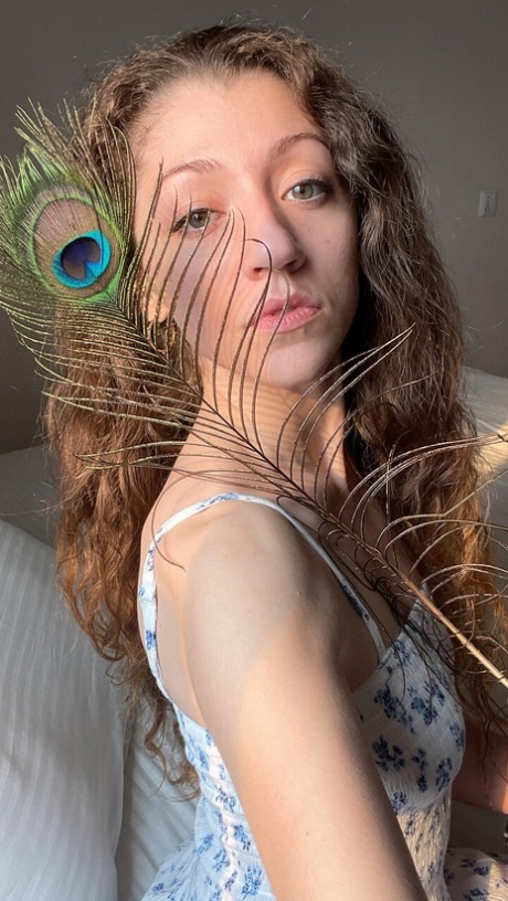 hubená brunetka xxx perfektní obraz