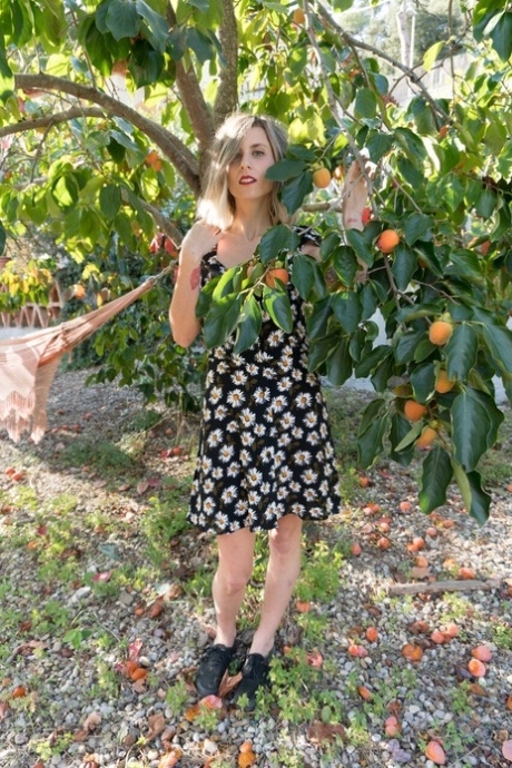 blonde skirt beautiful porn pictures