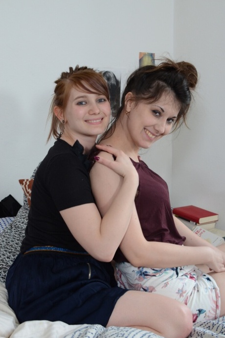 amateur lesbian adult picture