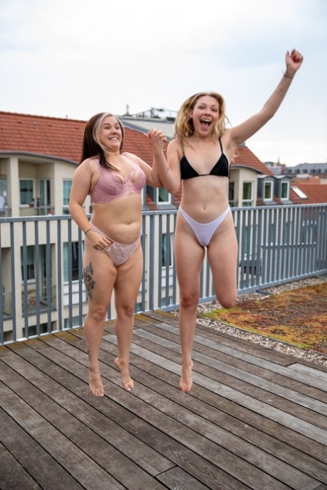 girl on girl beautiful nude pictures