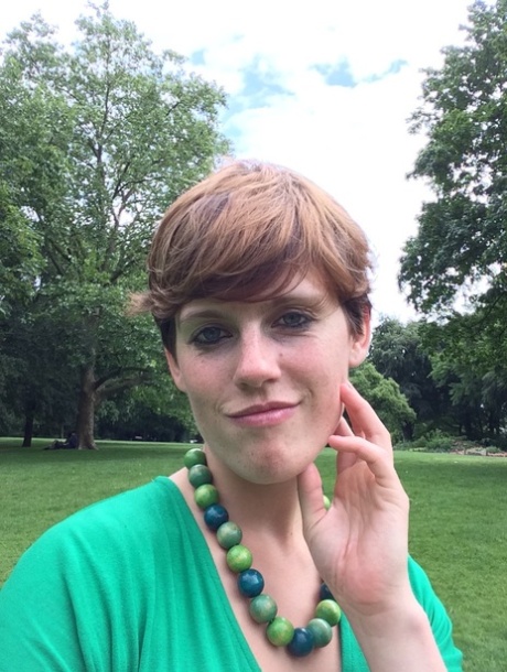 Teen unter den Rock kostenlose top foto
