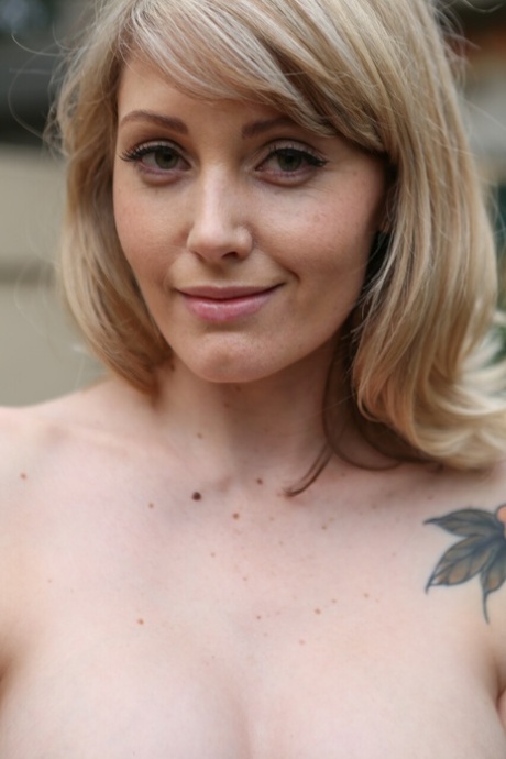 natural amateur nude image