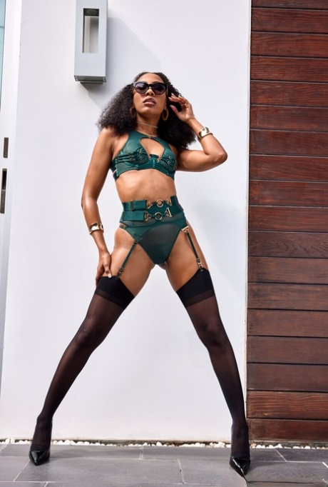 falda de culo grande caliente hd fotos