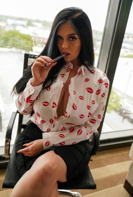 plump erotic photos