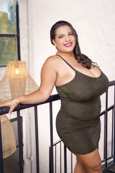 big tits latina hot naked pics