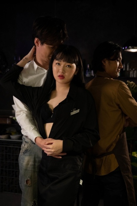 asiatico alto erotico pornografico gallerie