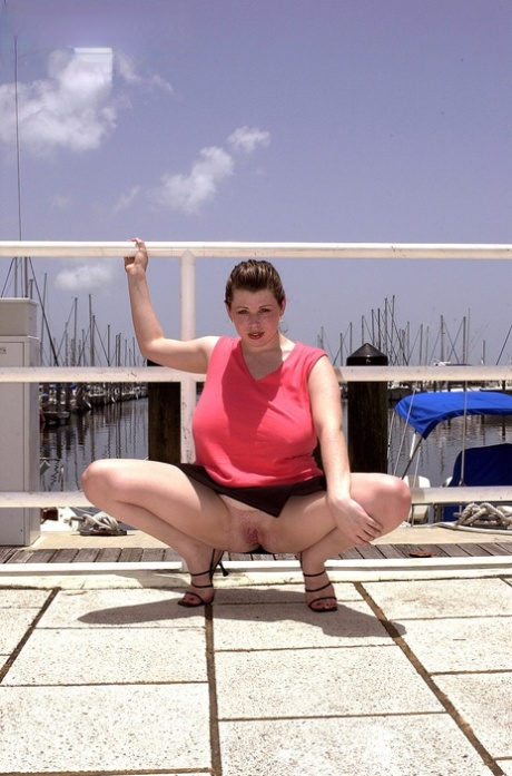 bbw outdoor nude photos