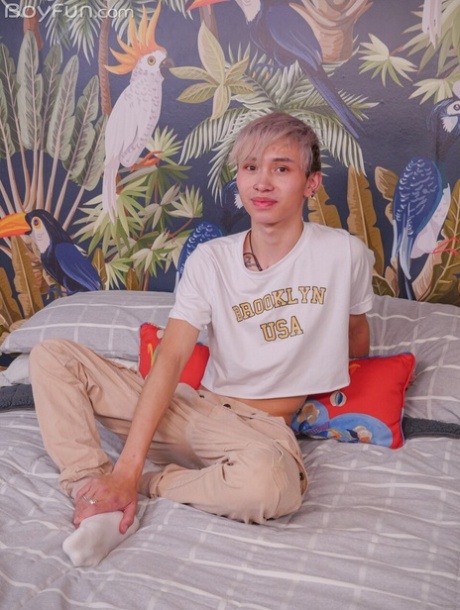 cute gay pornographic picture