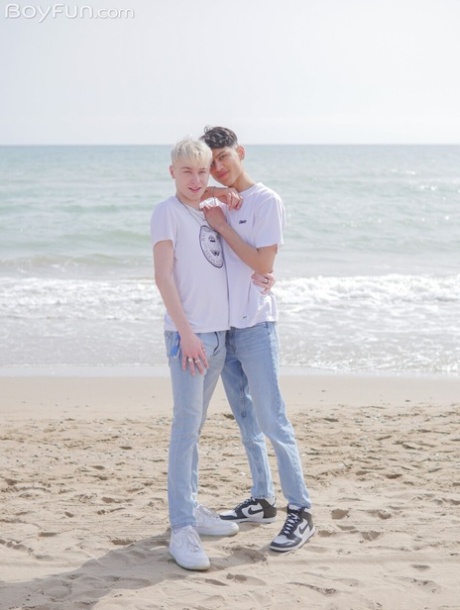 gay magro arte quente imagem