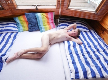 cute gay hot nude picture