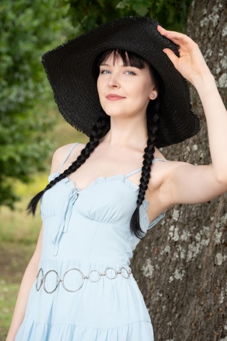černé vlasy špičková vysoká kvalita fotografie
