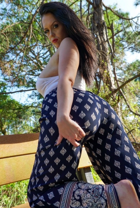 foresta pornografico erotico gallerie