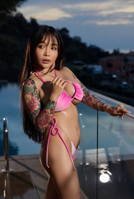 lesbický anální strapon špičkové hd galerie