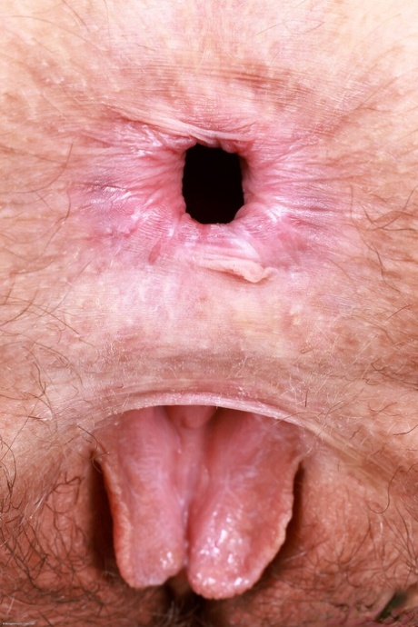 křivky drobná žhavý sex obr