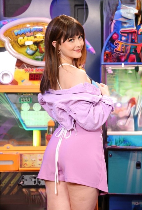 小柄なお尻 セクシーヌード 写真