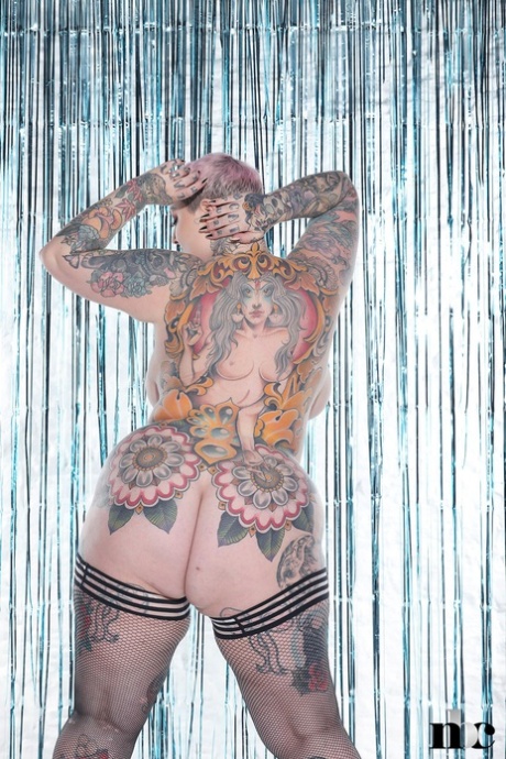 Galda Suicide naked pornstar images