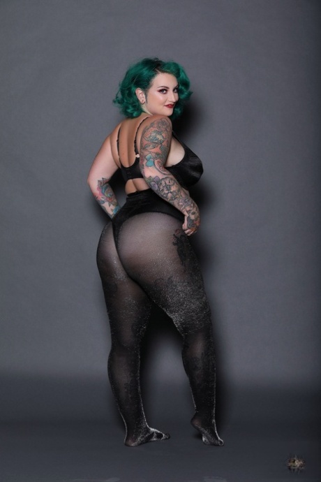 Galda Suicide model perfect picture