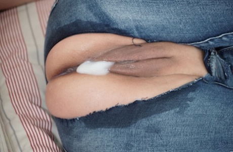 Jeansmuschi exklusive pornographische galerien