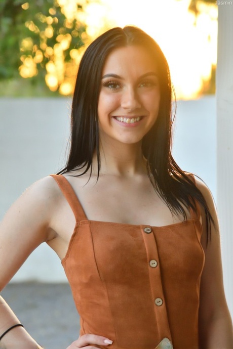 Jazmin Luv hot pornstar images
