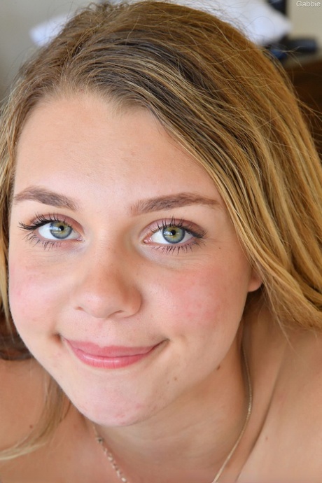 Gabbie Carter exclusive actress photo
